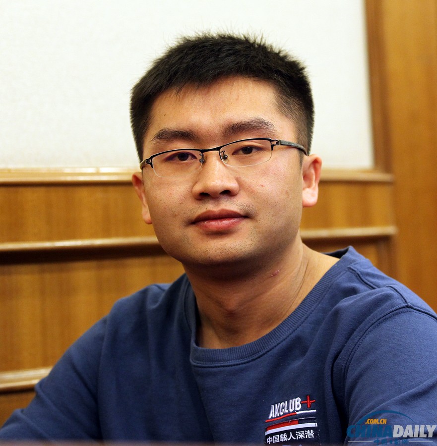 第二批六名潛航員學(xué)員正式亮相 包括2名女性