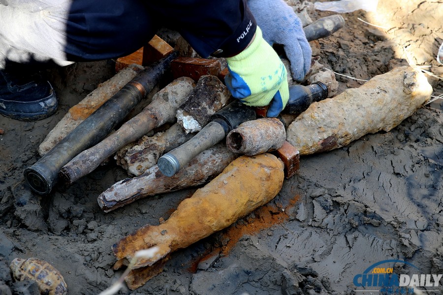 鄭州警方集中銷毀13萬發廢棄彈藥