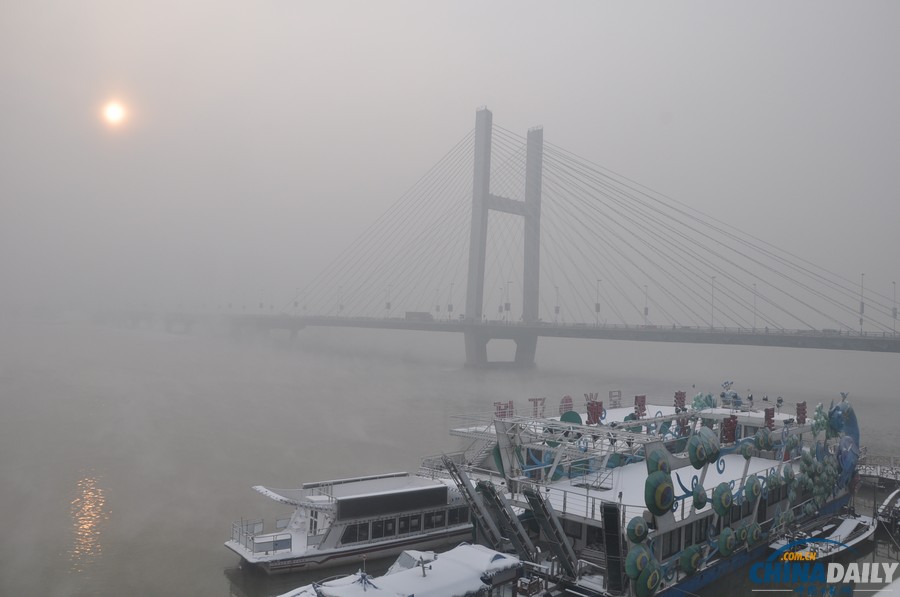 吉林連續四天出現霧霾天氣 空氣質量指數屬重度污染