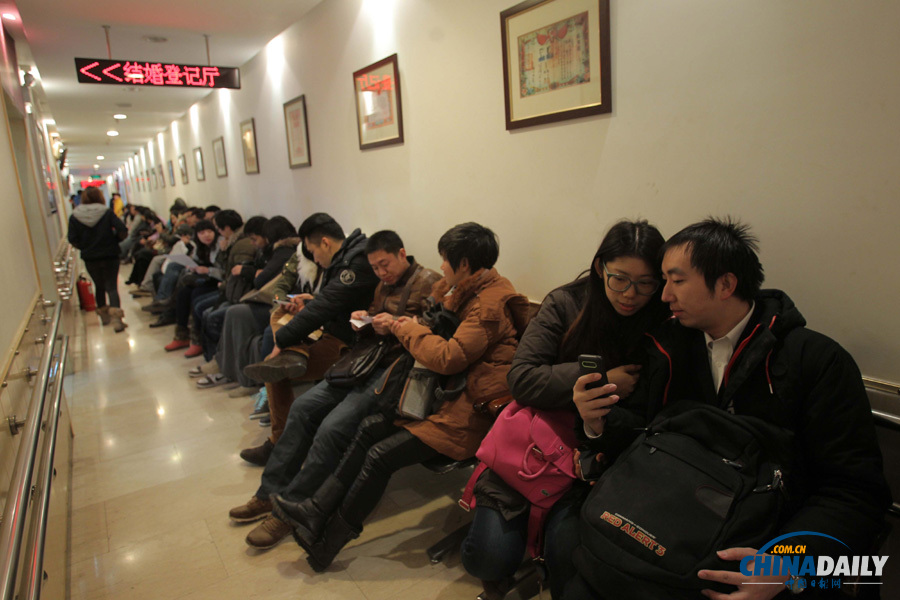 北京：青年熱捧“201413”扎堆登記結(jié)婚