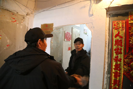 李俊熠：20年持之以恒 雷鋒戰(zhàn)友傳承“雷鋒精神”