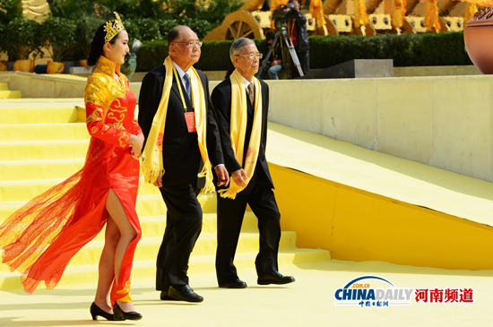新鄭舉辦黃帝故里拜祖大典 海內外7千余嘉賓參加