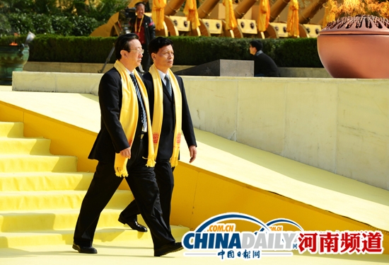 新鄭舉辦黃帝故里拜祖大典 海內外7千余嘉賓參加