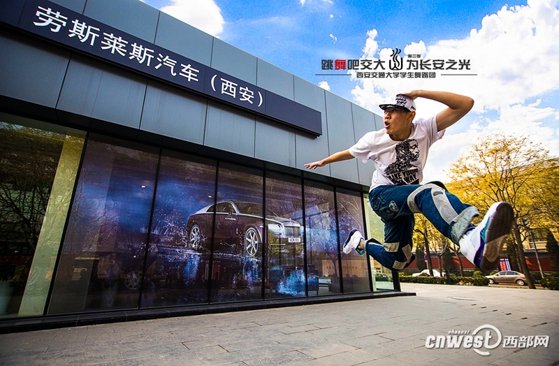 “跳舞吧，交大！”走紅網(wǎng)絡(luò) 高難度動作獲網(wǎng)友點(diǎn)贊