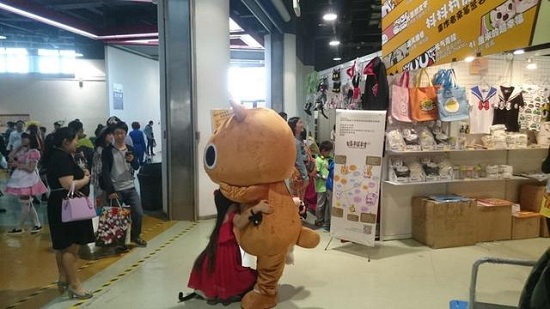 抖抖村原創(chuàng)集市：國際動漫節(jié)人偶小戀情萌翻啦
