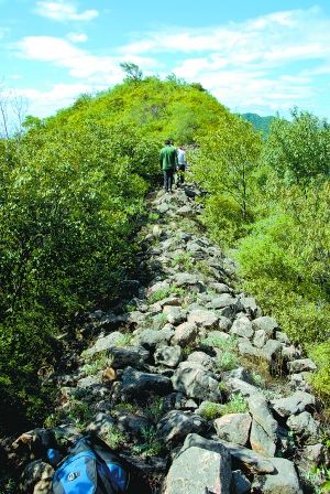 北京昌平山區發現1500年前古長城（圖）