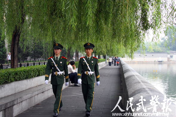 獨(dú)家揭秘:守護(hù)國(guó)寶的紫禁城