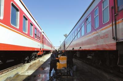 中國鐵路總公司:鐵路企業(yè)盈虧將與職工工資掛鉤