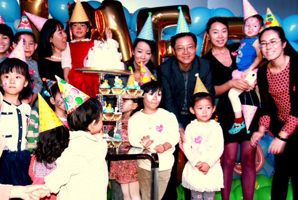 愛•分享——2012愛慕親子生活攝影展亮相愛慕美術館