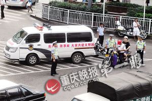 九龍坡治行車亂象你可以拍視頻舉報