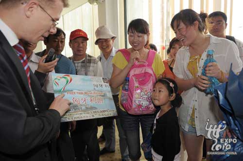 匈牙利館迎第100萬名游客 全家免費游布達佩斯