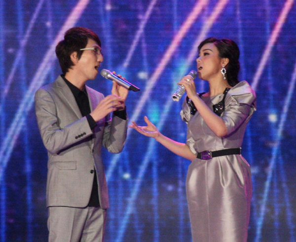 第三屆海峽論壇“中華情•海峽緣”綜藝晚會在廈門舉辦