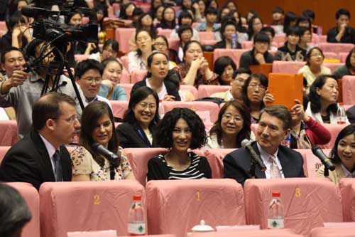 中國日報社“21世紀 可口可樂杯”英語演講比賽現場圖集