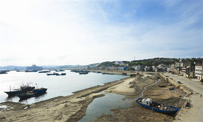 東澳中心漁港二期北護岸和東護岸基本完工 5000噸碼頭動工在即