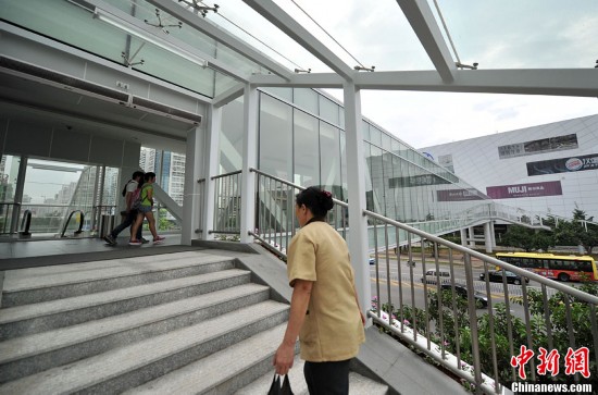 廈門首座帶空調人行天橋啟用 斥資1500萬元