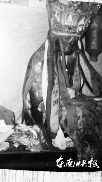 在歐巡展千年“肉身菩薩” 疑為三明被盜“章六全祖師像”