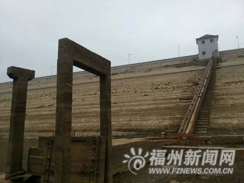 長樂三溪水庫水位創(chuàng)20年來新低 5萬多村民用水難