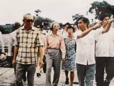 李光耀曾五度訪廈 曾登五老峰俯瞰廈大漫步鼓浪嶼