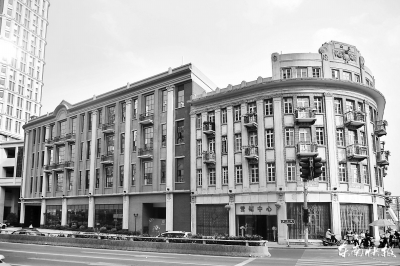 臺江南星商城封頂近三年仍未開業(yè) 業(yè)內稱招商遇阻