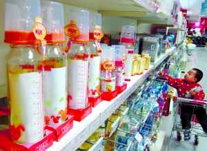 國內(nèi)嬰兒奶瓶擬禁用雙酚A廠家稱若有問題將召回