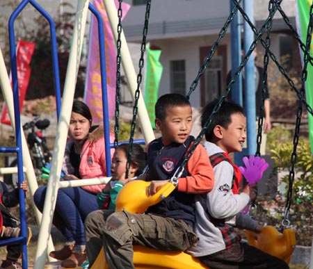 安利投200萬建26個農村兒童友好社區 惠及10萬留守兒童