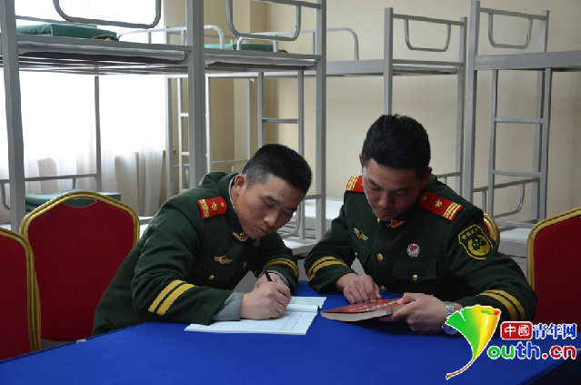 探訪“兩會”住地:武警安保全面啟動(dòng)