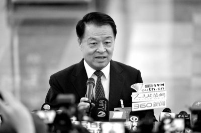 交通部長:私家車不許當(dāng)專車 出租車無政府壟斷