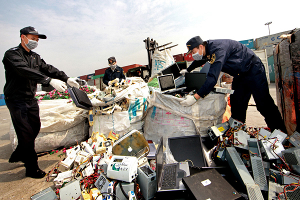 斬斷南北迂回的走私鏈條 廣州、大連海關查獲“1107”跨地區特大走私固體廢物案