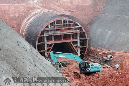 建設中廣西高鐵:鐵路樞紐牽引6條高鐵進南寧