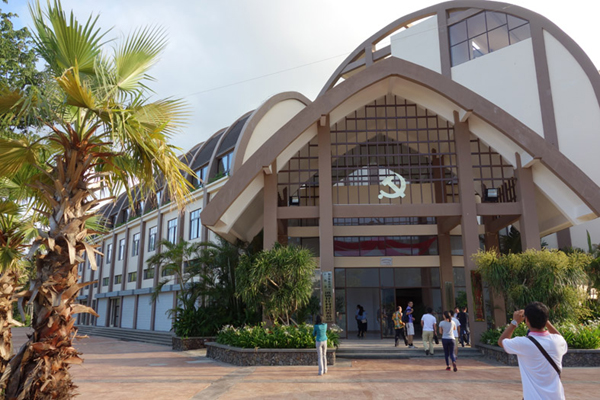 海南文明生態村巡禮之二——特色道路助推農民致富