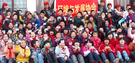 “世界水日”呼吁節(jié)約用水 大學(xué)生從自身做起