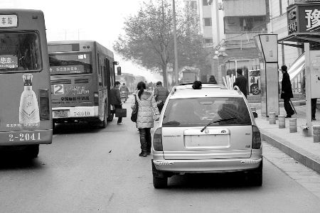 十大行車不文明行為:亂用遠光燈高居不文明榜首