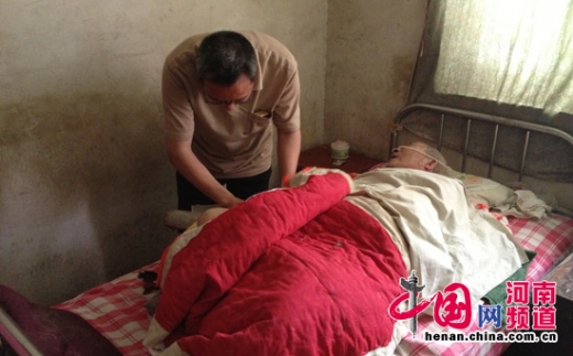 南陽孝子用心踐行“愛”的責任 樸實行為展現河南人的正能量