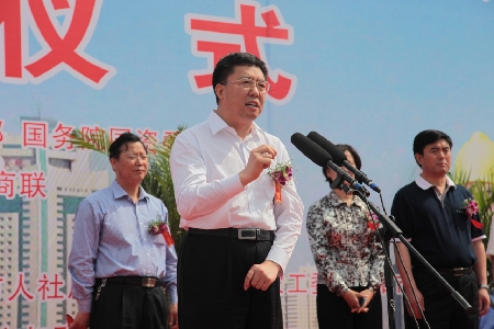 “洛陽關(guān)愛農(nóng)民工志愿服務(wù)活動(dòng)”啟動(dòng)