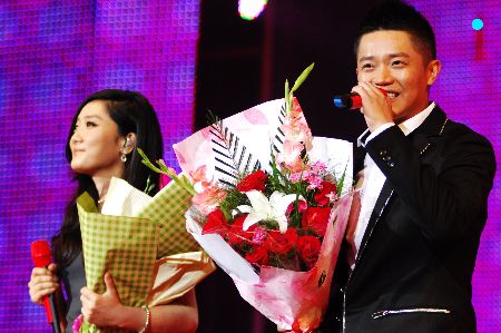 河南長通20年盛典 《星光大道》獲獎歌手助興