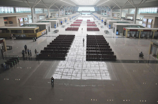 中國最大的高鐵站--鄭州東站即將啟用迎客