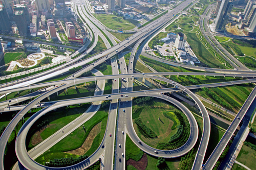 河南著眼未來傾力謀發展