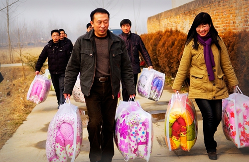 報恩的農(nóng)民工：700名孤寡老人共同的“兒子”