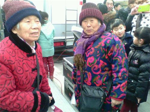 鄭州地鐵一號(hào)線開(kāi)通：速度真快 服務(wù)真行