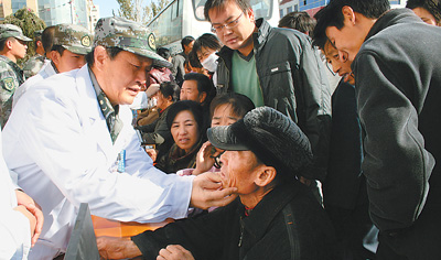 身邊的感動(dòng)：王文遠(yuǎn)--一根銀針尋創(chuàng)新