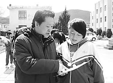 [身邊的感動(dòng)]帶著呼吸機(jī)援藏