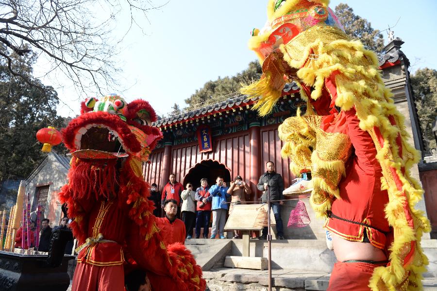 北京八大處恢復(fù)百年老廟會