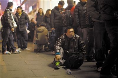 蘋果iPhone 4S中國內地今日正式開賣