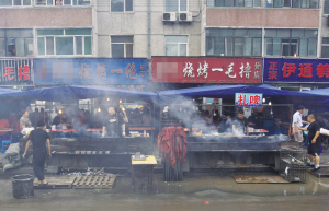 長春燒烤店生意紅火利潤大 4年賺百萬(圖)