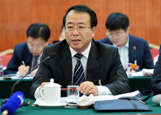 吉林省代表團(tuán)審議國務(wù)院機(jī)構(gòu)改革和職能轉(zhuǎn)變方案