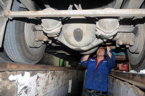 校車服務中心:為孩子出行系上“安全帶”