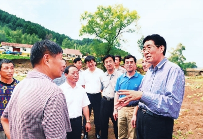 巴音朝魯：把群眾安全放在首位 嚴防發生次生災害