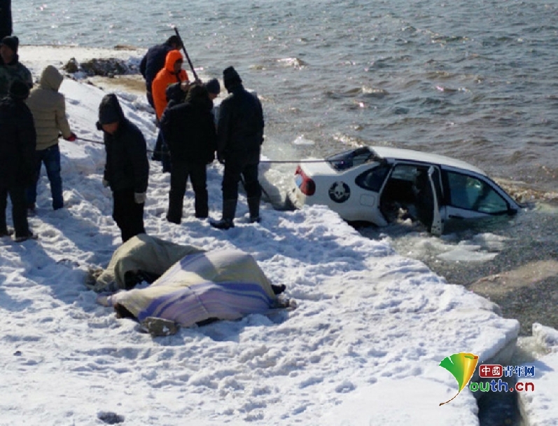 吉林一轎車墜入松花江 車內情侶相擁溺水死亡