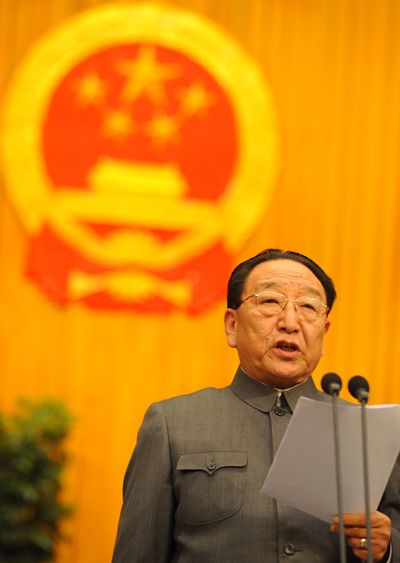 少數(shù)民族代表盛裝出席人大會議