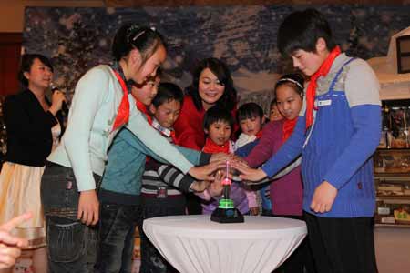 沈陽商貿(mào)飯店舉辦圣誕點燈儀式